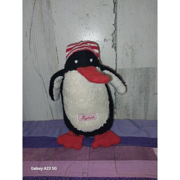 Sigikids Patchwork Sweety Penguin Plush Toy - Picture 3 of 5
